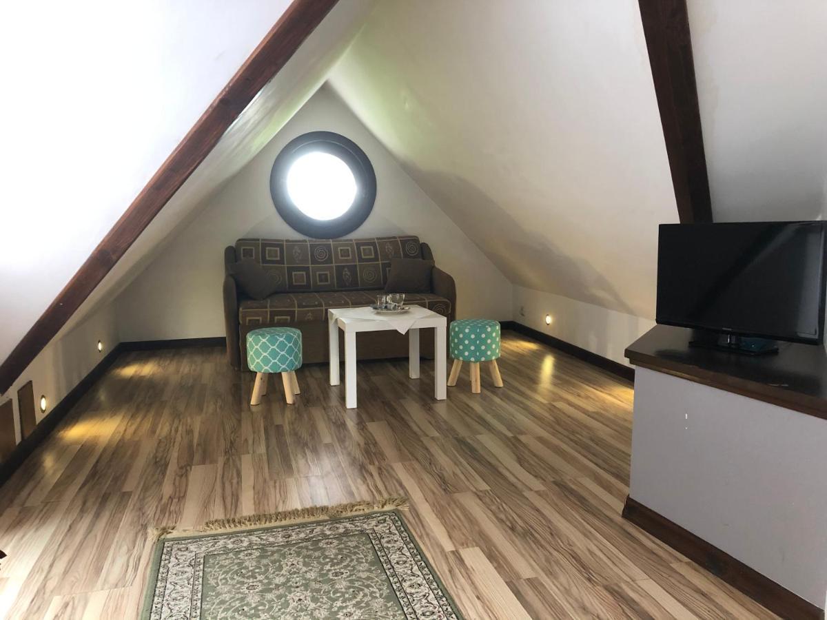 Gosciniec Pod Smrekami Bed & Breakfast Czorsztyn Exterior foto